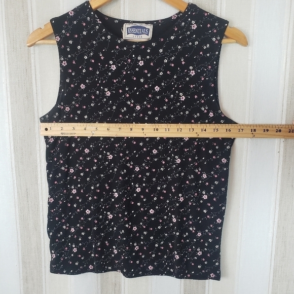 Vintage Ditzy Floral Tank Top Black Size Medium/Large - Picture 8 of 9